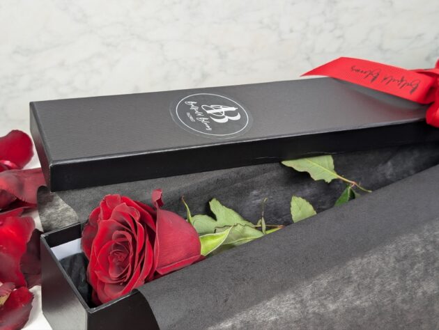 Elegant Long Rose Box - Image 5