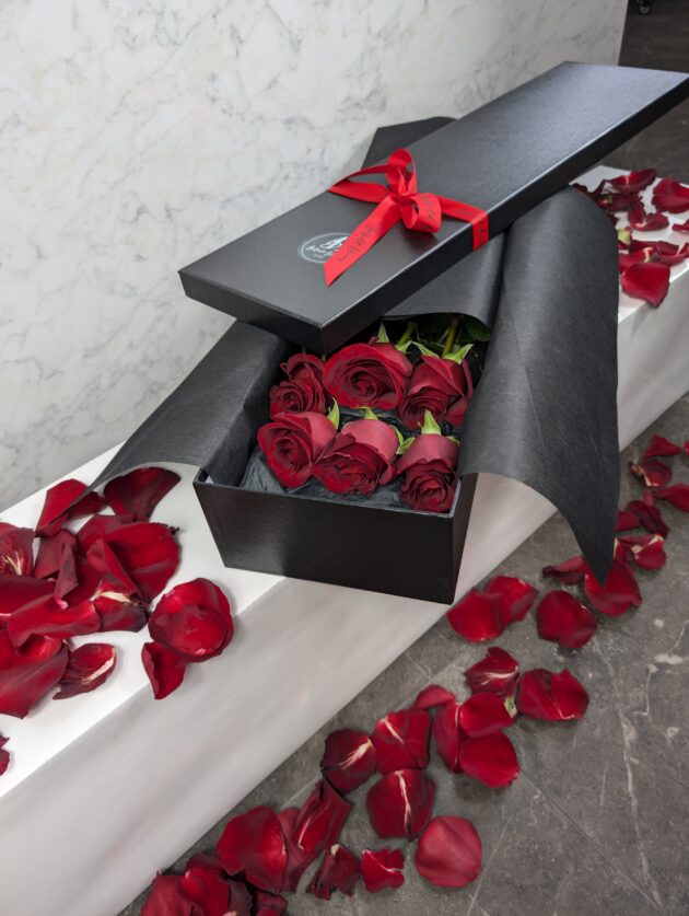 Elegant Long Rose Box - Image 12