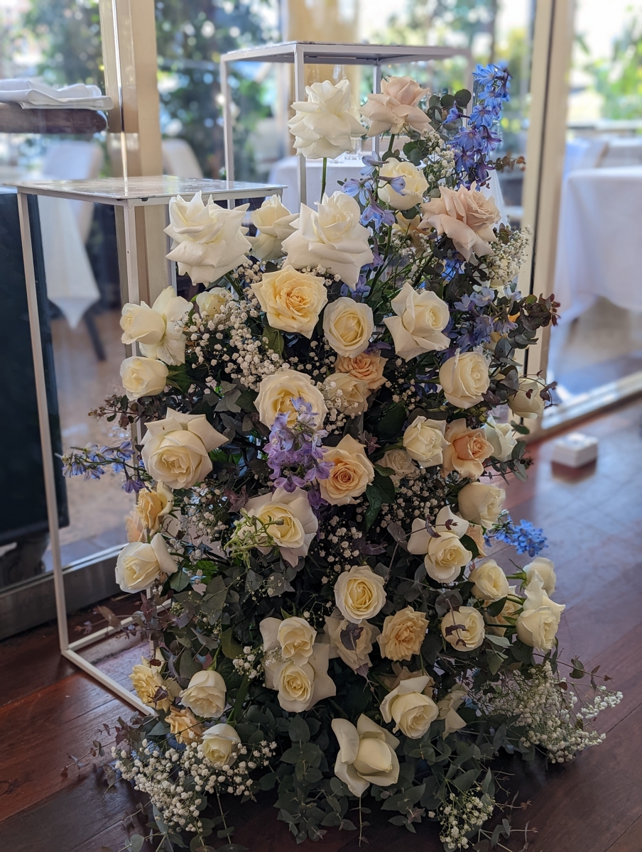 White cream and blue pillar