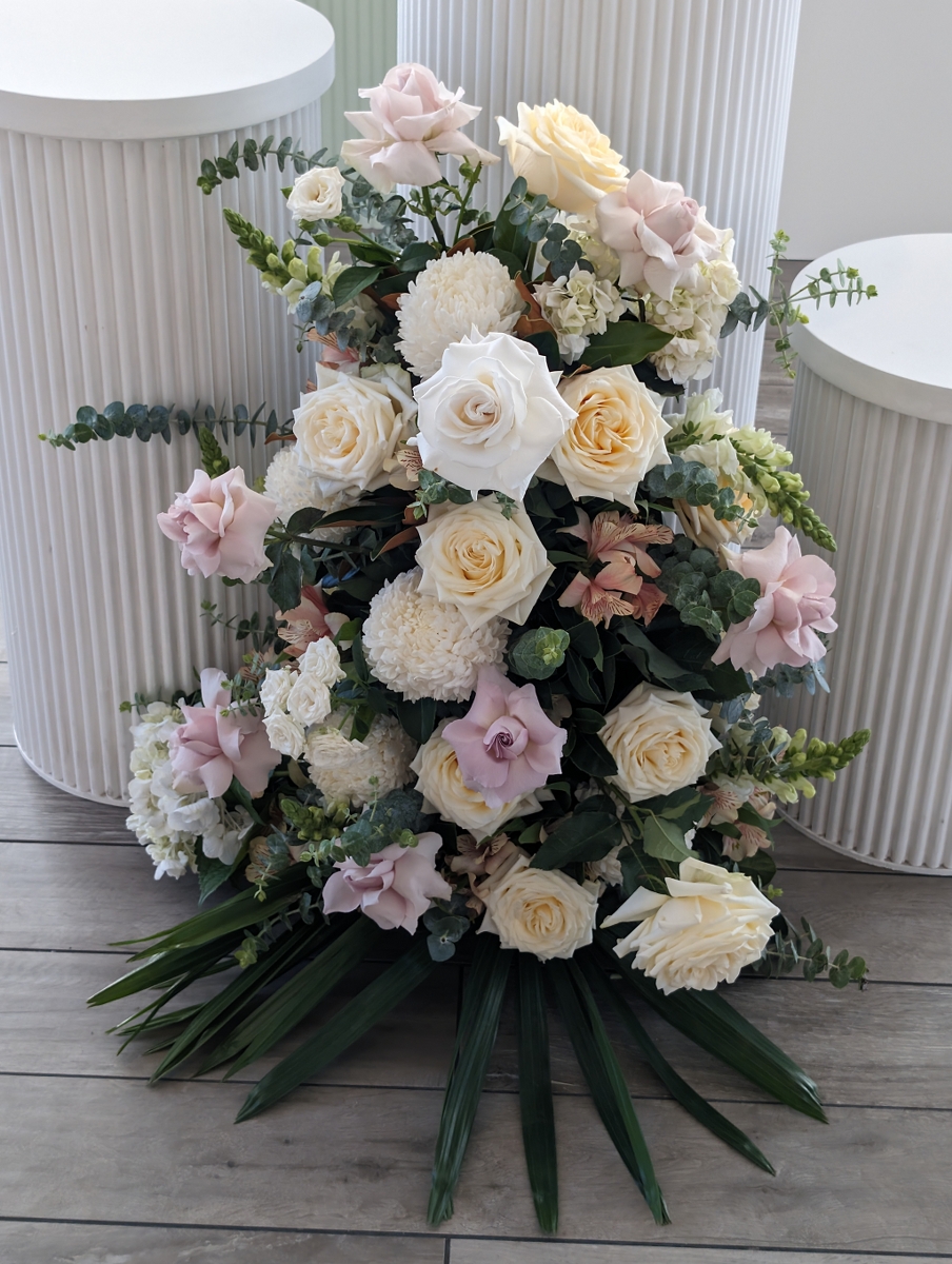 White and Cream floral pole