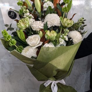 white graduation bouquet